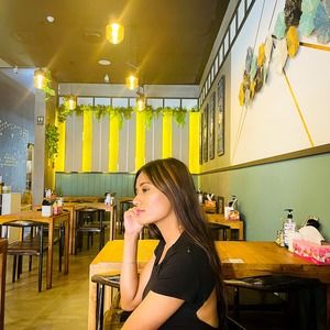 Meet your Posher, Rabina